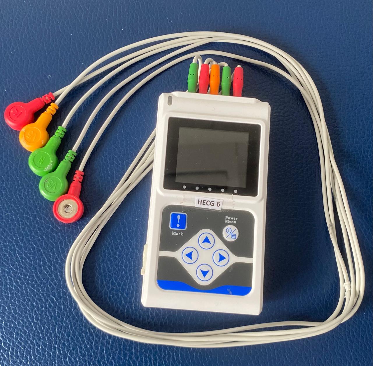 Holter ECG fondo azul